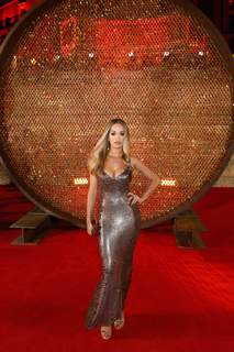Rita Ora feet photo thumbnail