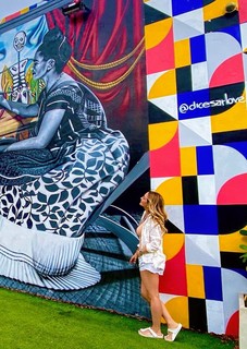 Andrea Legarreta feet photo thumbnail