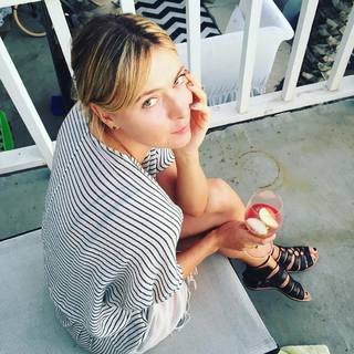 Maria Sharapova feet photo thumbnail