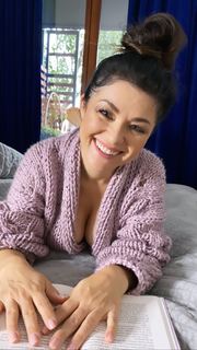 Katarzyna Cichopek feet photo thumbnail