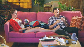 Alison Brie feet photo thumbnail