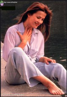 Sophie Marceau feet photo thumbnail