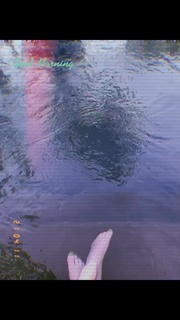 Rumer Willis feet photo thumbnail