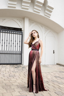 Anna Kendrick feet photo thumbnail