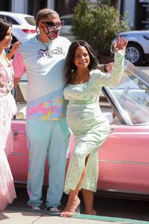 Christina Milian feet photo thumbnail
