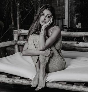 Cristina Buccino feet photo thumbnail