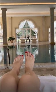 Olga Seryabkina feet photo thumbnail