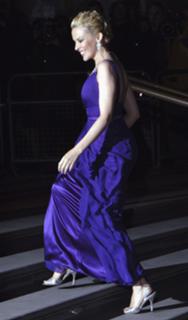 Kylie Minogue feet photo thumbnail
