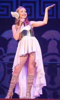 Kylie Minogue feet photo thumbnail