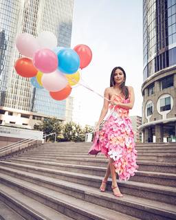 Erin Lim feet photo thumbnail