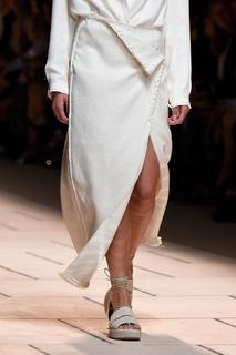Taylor Hill feet photo thumbnail