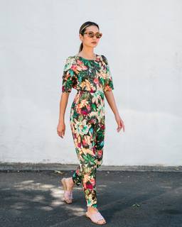 Jamie Chung feet photo thumbnail