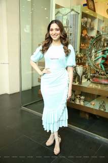 Tamannaah Bhatia feet photo thumbnail