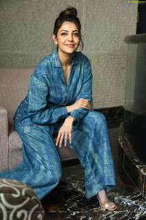 Kajal Aggarwal feet photo thumbnail
