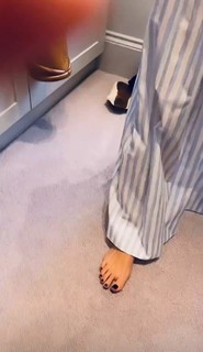 Olivia Wilde feet photo thumbnail