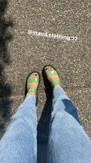 Camila Mendes feet photo thumbnail