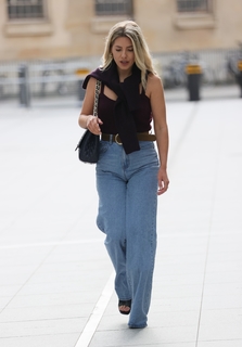 Mollie King feet photo thumbnail