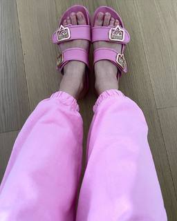 Chiara Ferragni feet photo thumbnail
