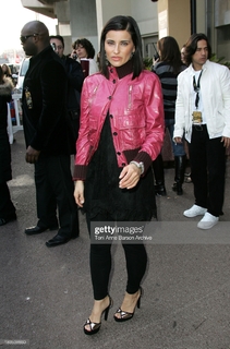 Nelly Furtado feet photo thumbnail