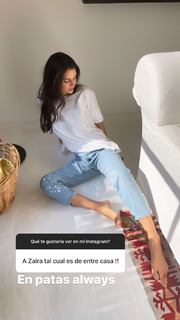 Zaira Nara feet photo thumbnail