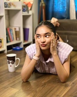 Anushka Sen feet photo thumbnail