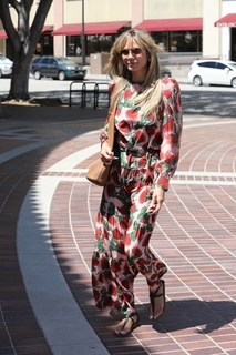 Heidi Klum feet photo thumbnail