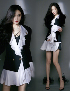 Mi Yang feet photo thumbnail