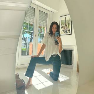 Zaira Nara feet photo thumbnail