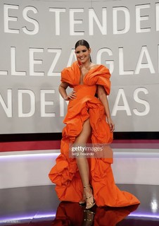 Vanessa Claudio feet photo thumbnail