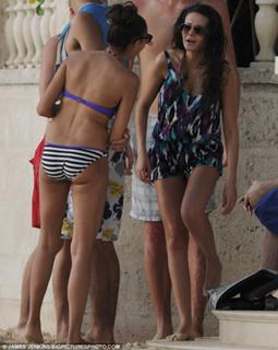 Michelle Keegan feet photo thumbnail