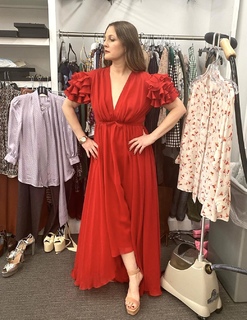 Drew Barrymore feet photo thumbnail