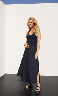 Gwyneth Paltrow feet photo thumbnail