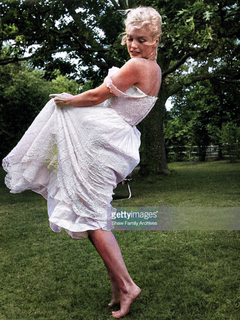 Marilyn Monroe feet photo thumbnail
