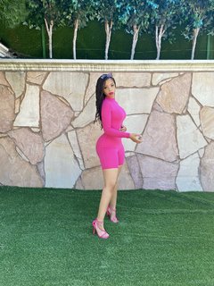 Chloe Bailey feet photo thumbnail