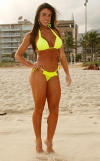 Nicole Bahls feet photo thumbnail