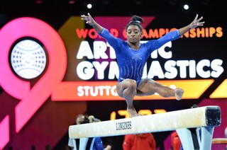Simone Biles feet photo thumbnail