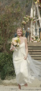 Emily VanCamp feet photo 1