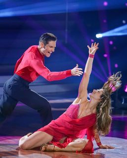 Lola Weippert feet photo thumbnail