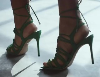 Bruna Marquezine feet photo thumbnail