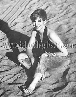 Debbie Gibson feet photo thumbnail