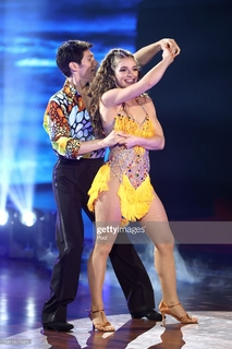 Lola Weippert feet photo thumbnail