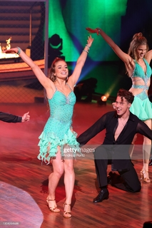 Lola Weippert feet photo thumbnail