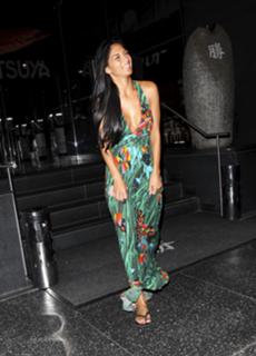 Nicole Scherzinger feet photo thumbnail