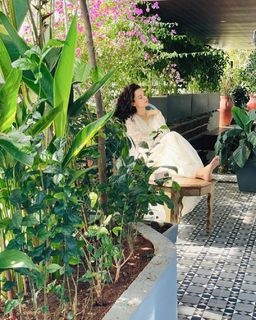 Kangana Ranaut feet photo thumbnail