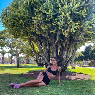 Cristina Pedroche feet photo thumbnail