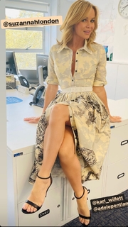 Amanda Holden feet photo thumbnail