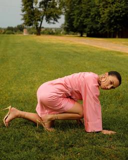 Olga Seryabkina feet photo thumbnail