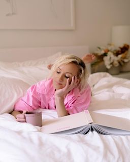 Nastia Liukin feet photo thumbnail