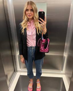 Chiara Ferragni feet photo thumbnail