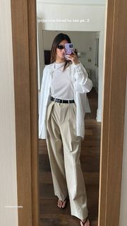 Kendall Jenner feet photo thumbnail